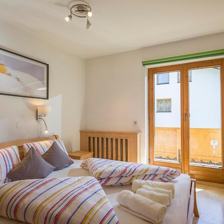 Apart Pfister Хипах Екстериор снимка